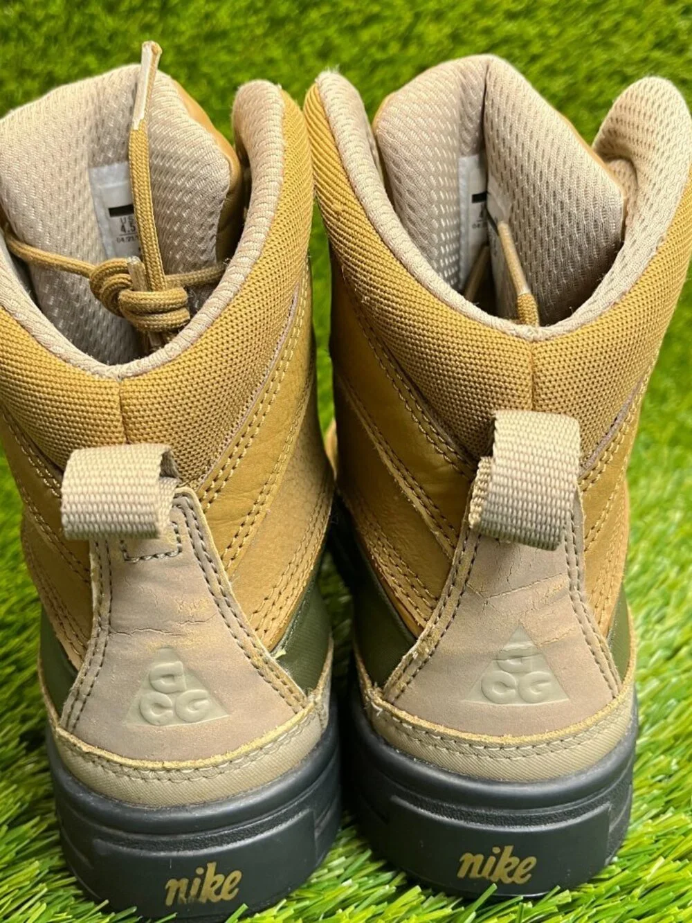 Nike Woodside 2 High ACG Boys Size 4.5Y Brown Green Black Hiking Boot‎ Shoes